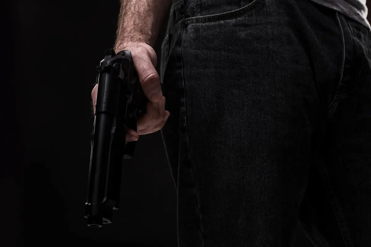 Sicario pasible de pena según el Código Penal Peruano.